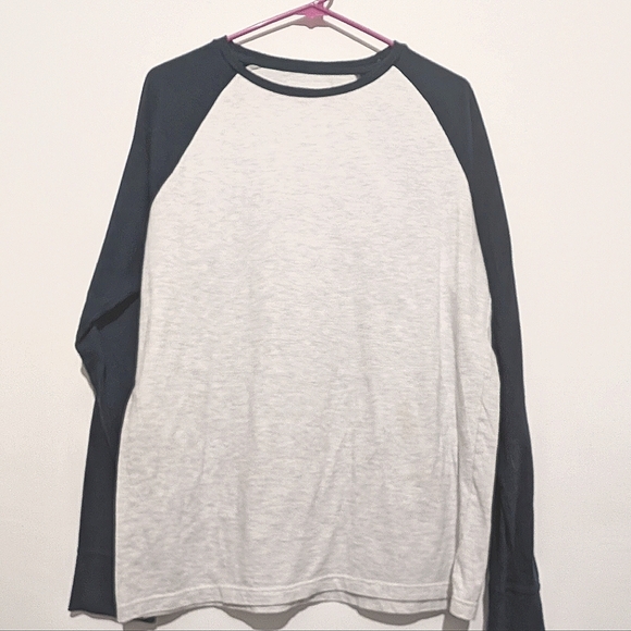 Goodfellow & Co Color Block Tee – Gray & White – Good Condition - Picture 1 of 6